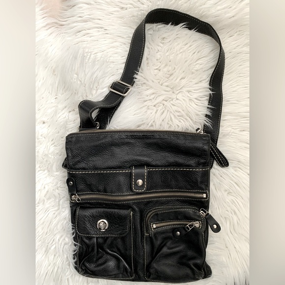 ROOTS - Canadian Villager Leather Bag 🇨🇦 - Picture 3 of 7